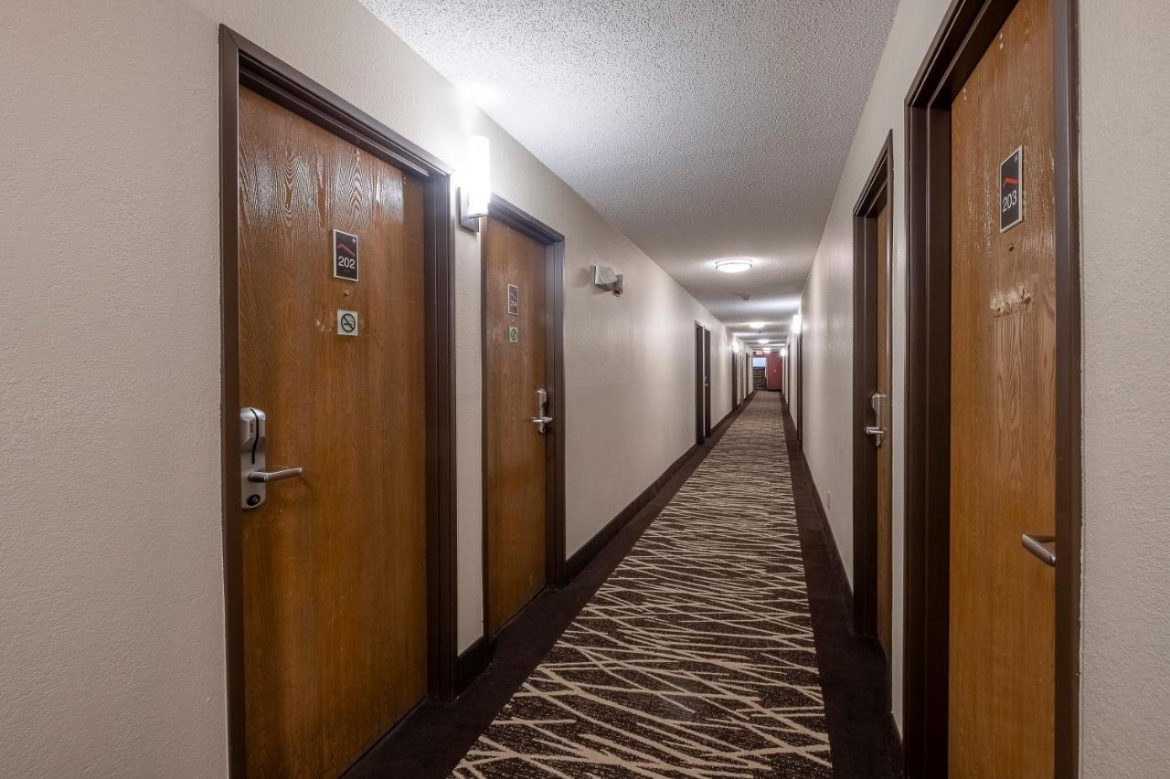 Red Roof Inn Бристол Екстериор снимка
