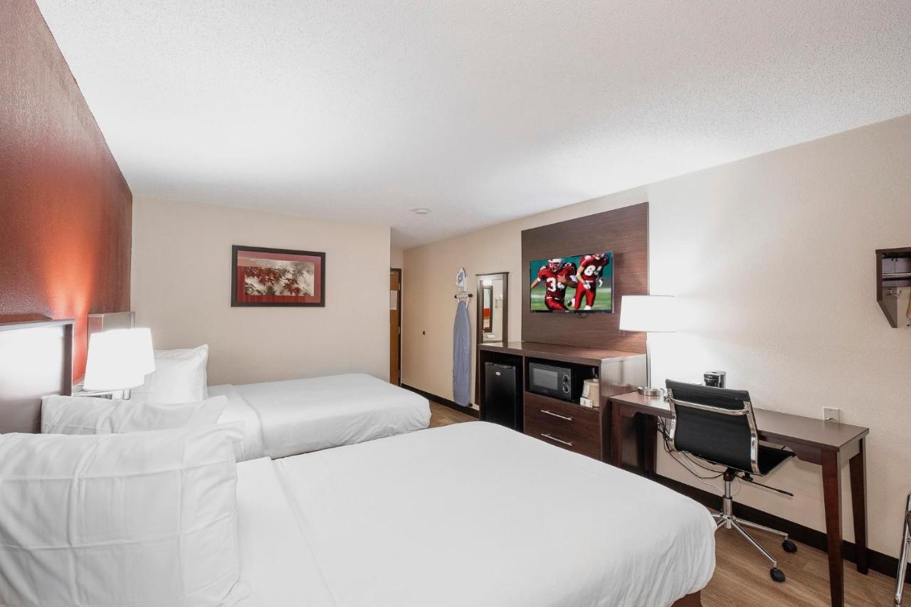 Red Roof Inn Бристол Екстериор снимка