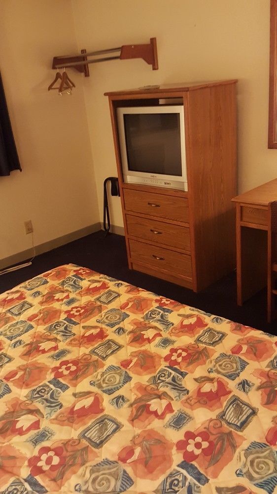 Red Roof Inn Бристол Екстериор снимка