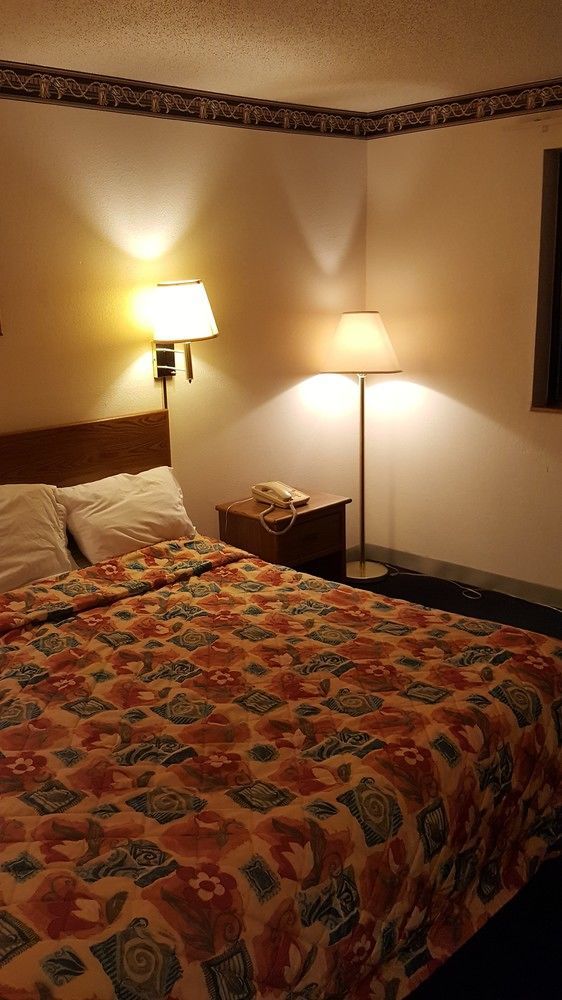 Red Roof Inn Бристол Екстериор снимка