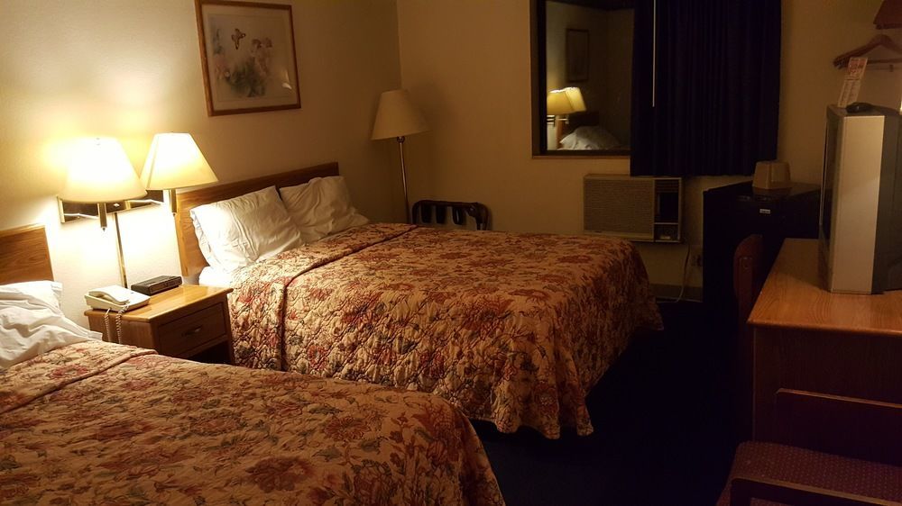Red Roof Inn Бристол Екстериор снимка